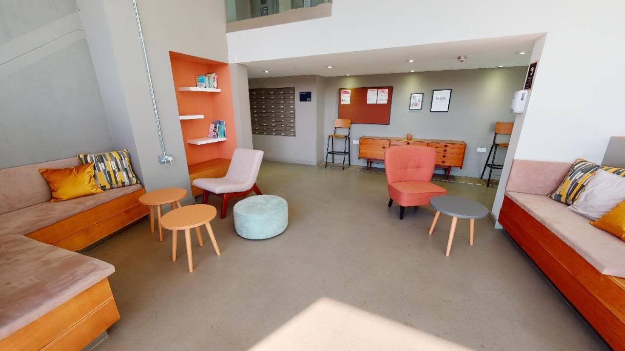 For Students Only Private Bedrooms With Shared Kitchen And Studios At Iq Haywood House In London Exteriör bild