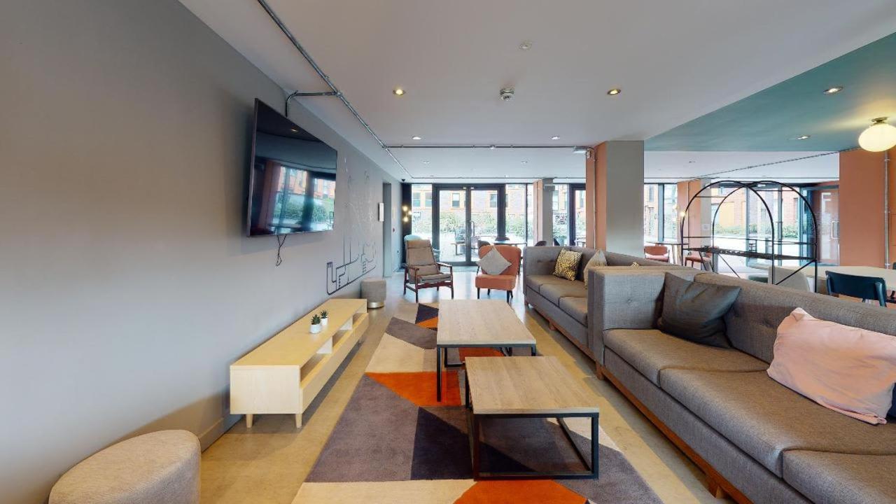 For Students Only Private Bedrooms With Shared Kitchen And Studios At Iq Haywood House In London Exteriör bild